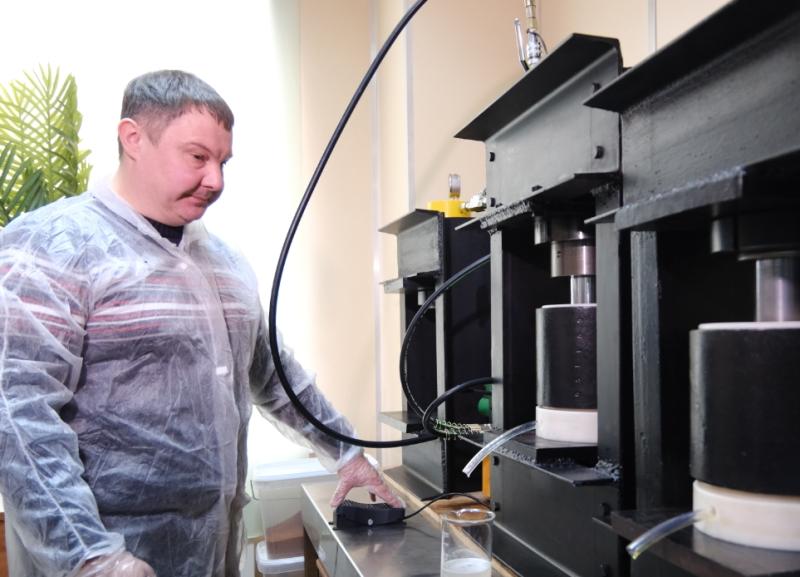 "СВОе дело", награждение выпускников, мифы и правда о вейпах: читайте в свежем номере "Волжской коммуны" 17 декабря