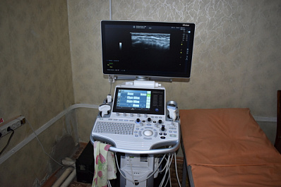 В Нефтегорском районе начали ремонтировать поликлинику