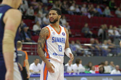 Баскетбольная "Самара" расторгла контракт с американским защитником 