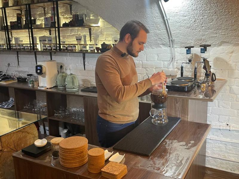 Молодой предприниматель из Самары открыл чайный бар с помощью регионального гранта