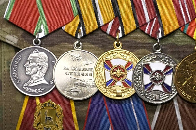 Ветеран СВО рассказал о своем боевом пути самарским школьникам