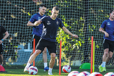 "Крылья Советов" примут московское "Торпедо"