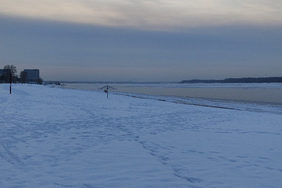 Спасатели рассказали о толщине льда на Волге в Самарской области