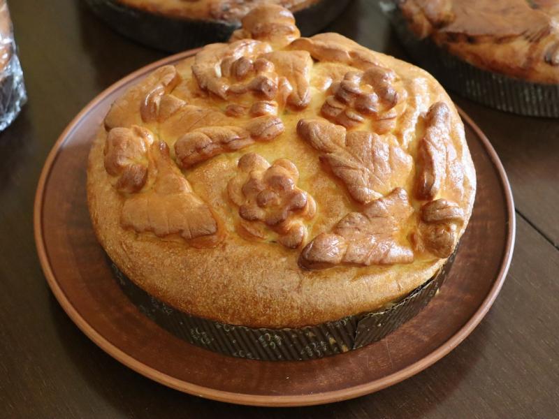 В женском монастыре прошел мастер-класс по приготовлению покровского каравая