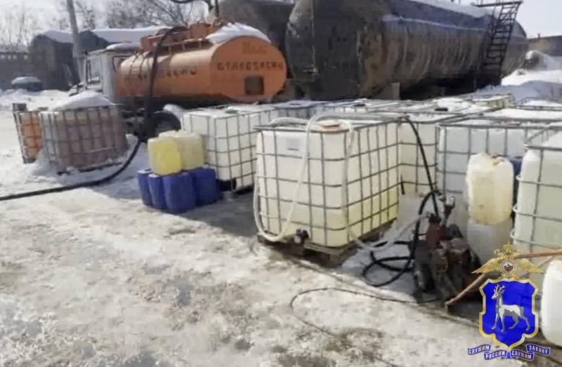 Жителей Самарской области будут судить за хищение нефтепродуктов