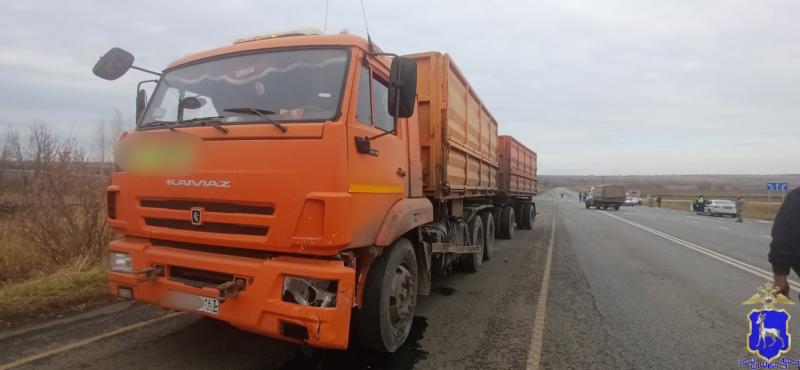 В Самарской области пенсионерка на "пятерке" врезалась в КамАЗ