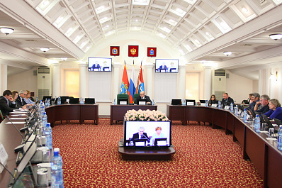 В гордуме обсудили вопросы нехватки мест в школах Самары