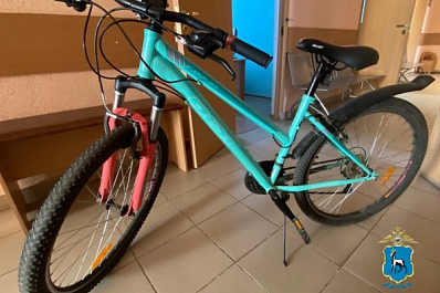 В Самарской области местный житель украл чужой велосипед с рыночной площади