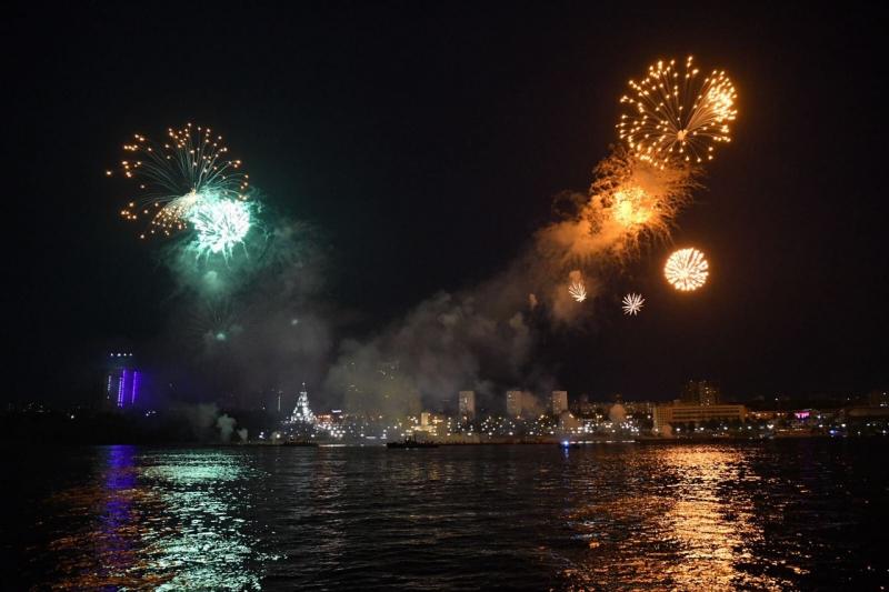 Салют Победы прогремел в Самаре