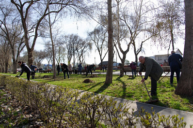 Глава Самары приняла участие в общегородском субботнике 23 апреля