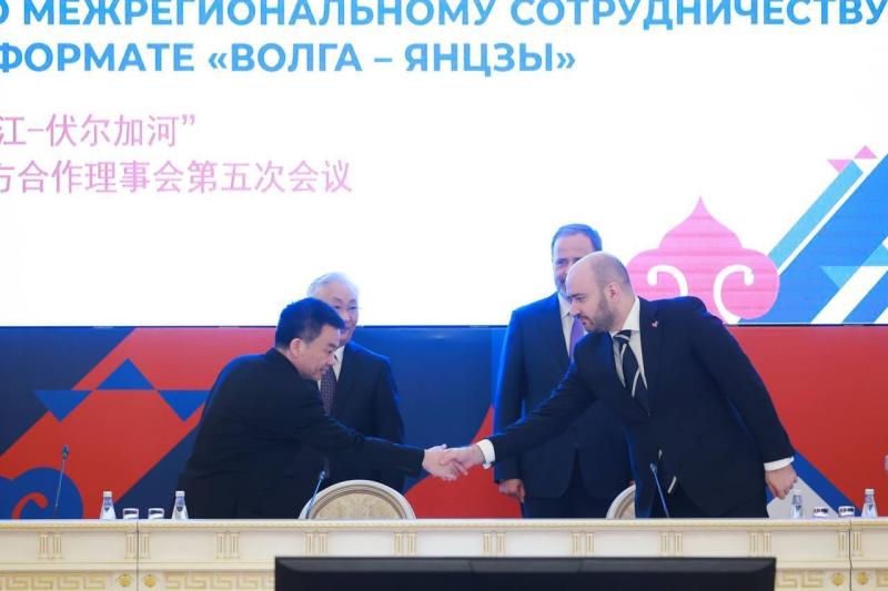 Самарская область будет развивать взаимодействие с Китаем: подписано соглашение между Правительством региона и Народным Правительством провинции Цзянси КНР