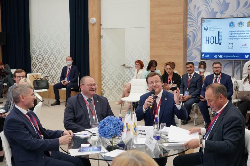 НОЦ "Инженерия будущего" на ПМЭФ-2021 собрал губернаторов регионов и ведущих научных экспертов России