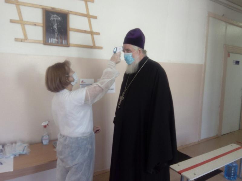 Участие в голосовании по поправкам в Конституцию принял почётный гражданин Тольятти, протоиерей РПЦ отец Николай