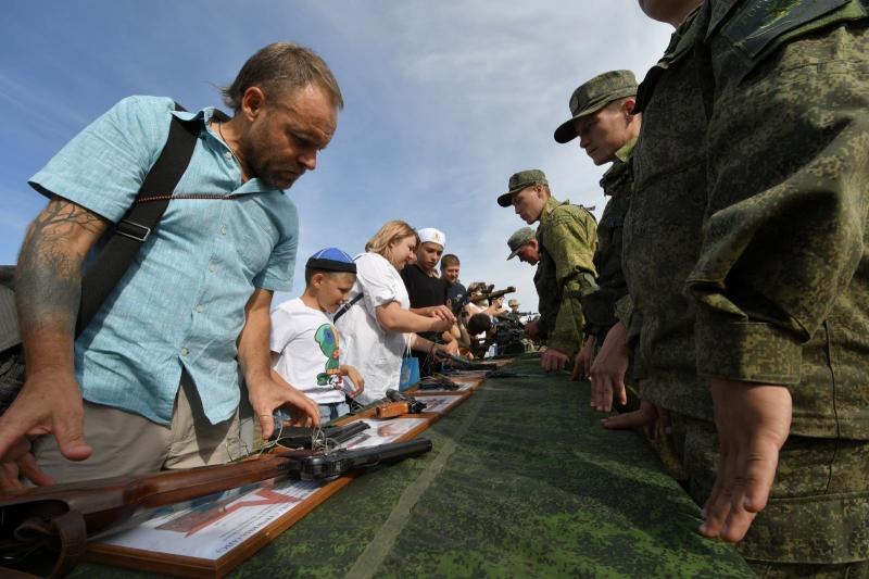 Военно-технический форум "Армия-2020" открылся в Самарской области