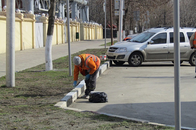 В Самаре проходит месячник по благоустройству улиц и дорог