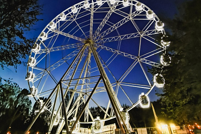 В Самаре вновь заработало 55-метровое колесо обозрения в парке Гагарина