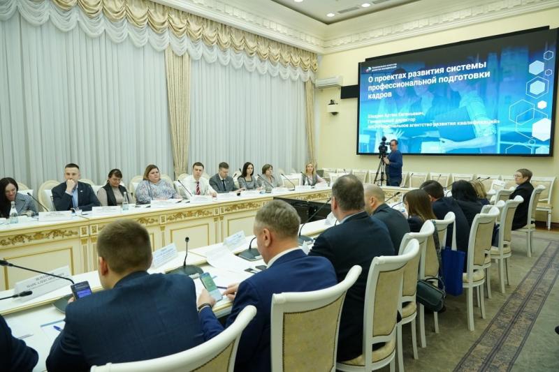 Помогут найти кадры: Самарской области предложили новые варианты найма персонала