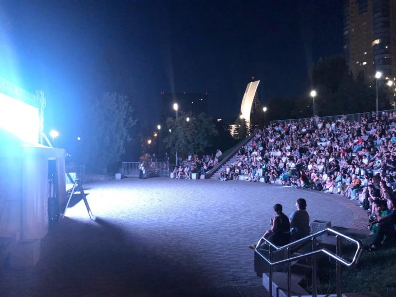 В летнем кинотеатре на набережной покажут фильмы про Самару и Волгу