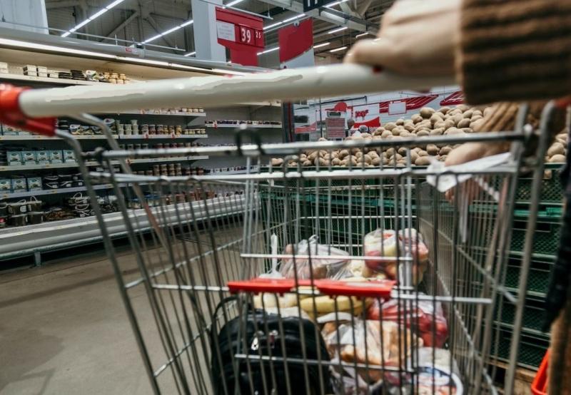 Прокуратура начала проверку по факту сообщений об отравлении в торговом центре