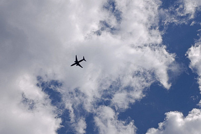 В небе над Самарой самолет получил сигнал об угрозе столкновения