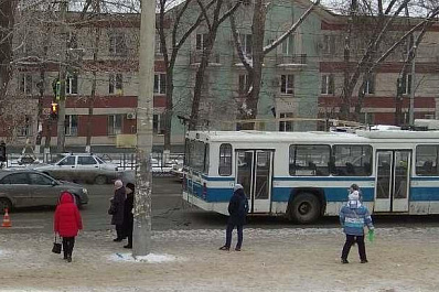 Троллейбус сбил 18-летнюю девушку на проспекте Кирова в Самаре