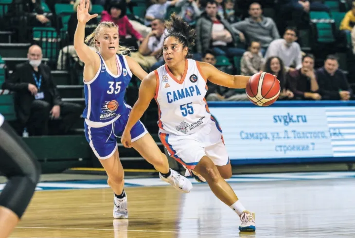 Женская "Самара" впервые принимает участие в международном турнире