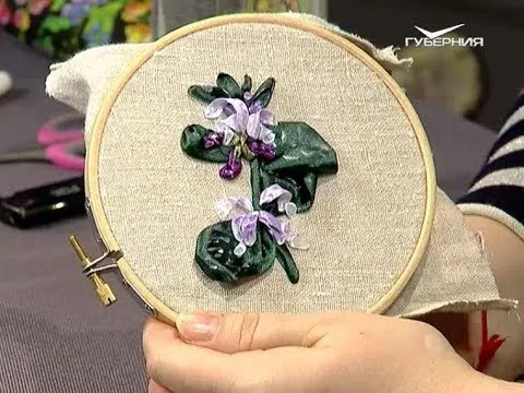 Вышиваем лентами крапиву. Ручная работа