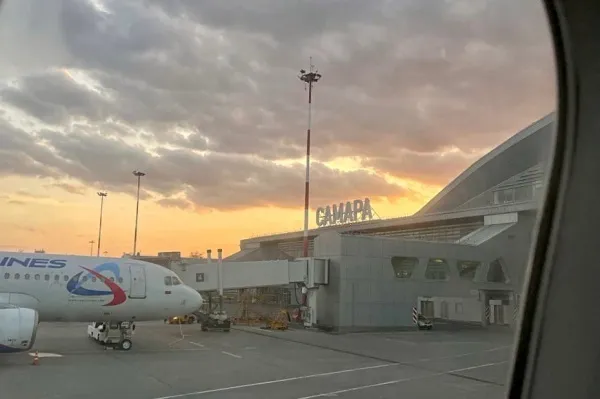 Экстренная посадка: в Самаре из-за неадекватного пассажира приземлился самолет из Москвы