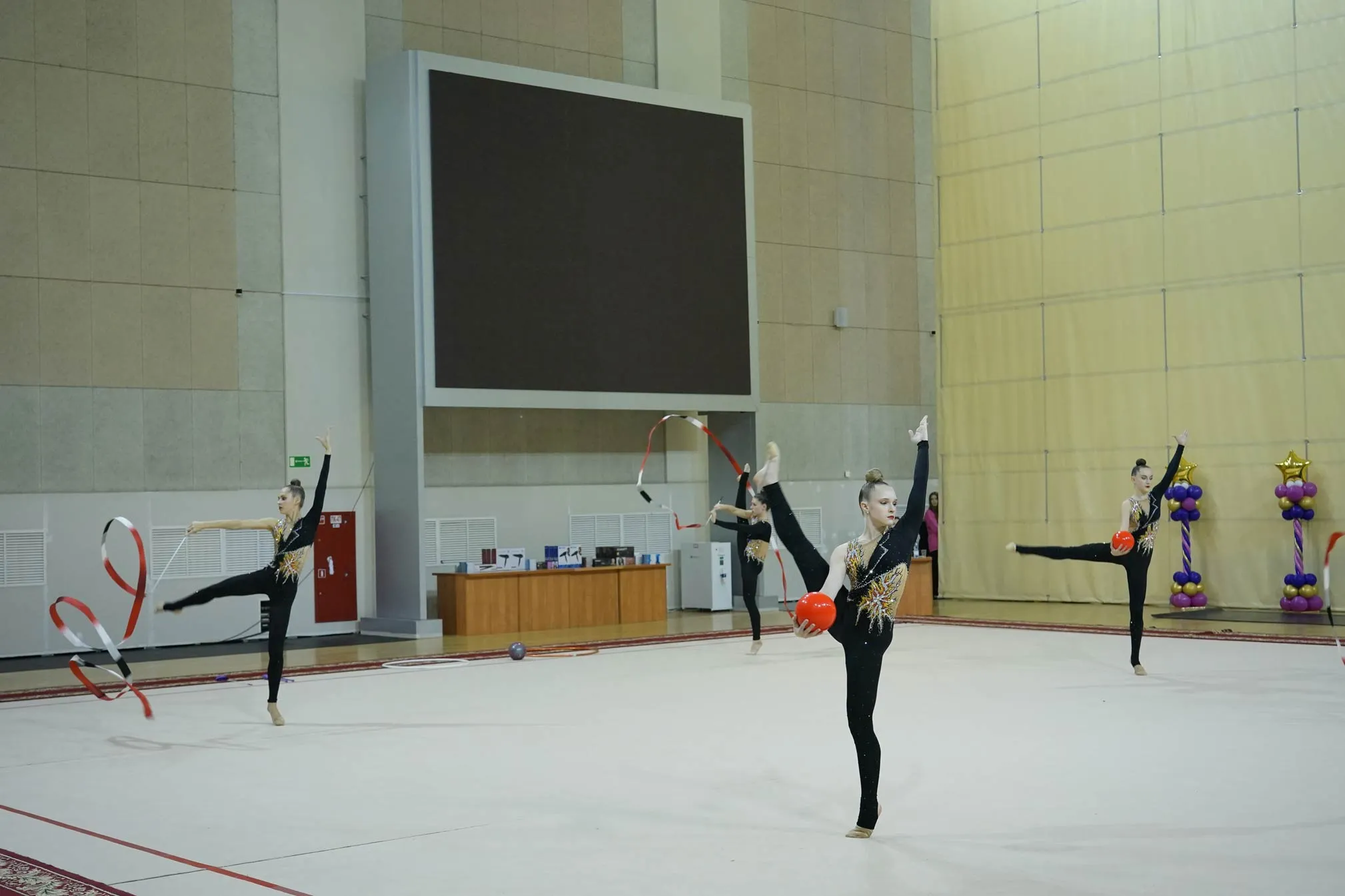 В Самаре прошли областные соревнования по художественной гимнастике | СОВА  - главные новости Самары