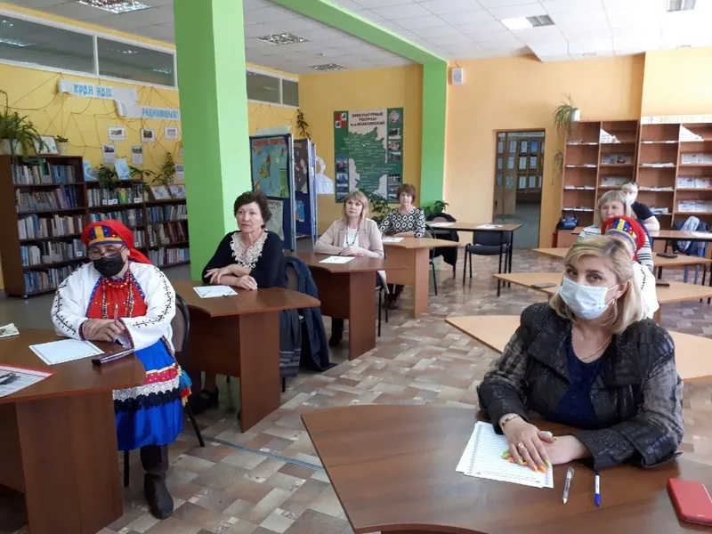 Жители Исаклинского района написали диктант на мордовском языке 