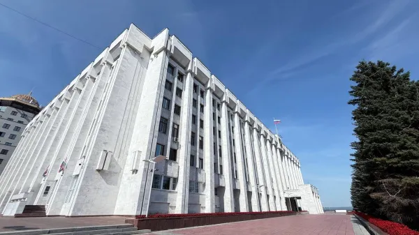 Дороги, библиотеки, детский сад и производство двигателей: важные события прошедшей недели в Самарской области