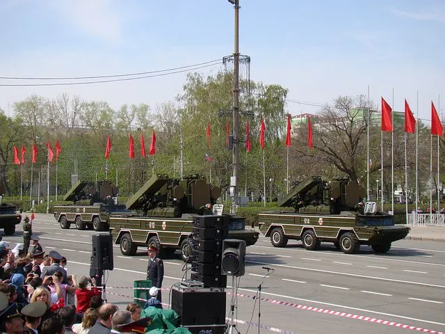 Дорогу танкам: в регионах начались репетиции парада Победы 