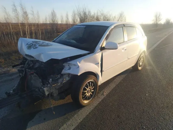 В Самаре юная автоледи на скорости влетела в дорожный отбойник