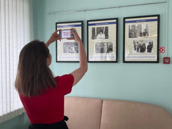 В Тольятти открылась выставка "Простая история Веры Суходольской"