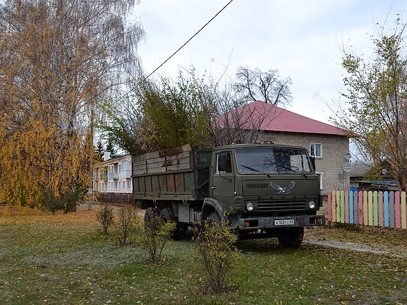 В Шигонском районе очистили от мусора волжский берег 