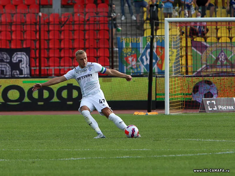 "Крылья Советов" предложили контракт воспитаннику самарского футбола Сергею Божину