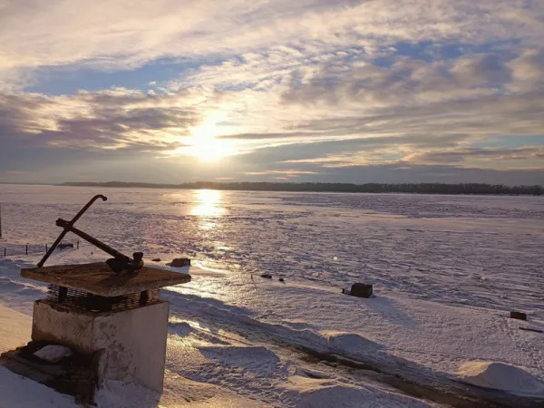 В Самарской области толщина льда на малых реках достигла 75 см