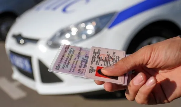 Купил в интернете: в Тольятти задержали водителя с поддельными правами