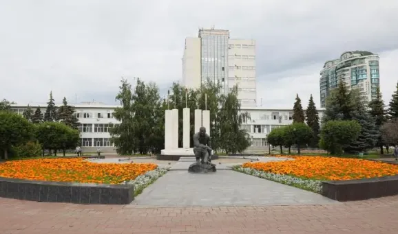 В Самаре отреставрировали памятник воинам, погибшим в локальных войнах