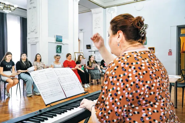 30 лучших голосов региона: Самарский губернский народный хор выступает с первыми концертами