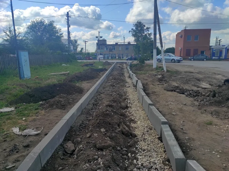В селе Богатом благоустраиваются тротуары