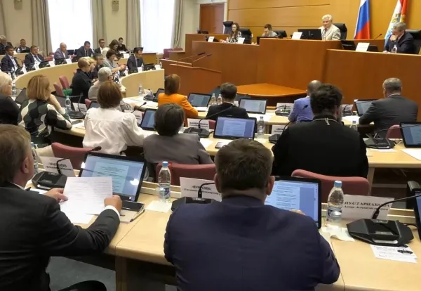 В Самаре обсудили, как привлечь молодых специалистов на предприятия