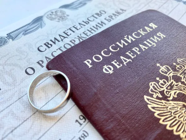 В России вдвое сократилось количество фиктивных браков иностранцев