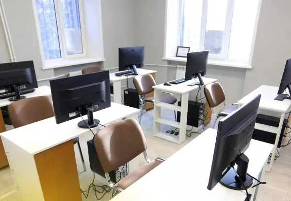 При поддержке Тольяттиазота в институте экологии Волжского бассейна РАН открылся учебный класс