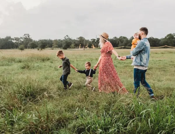 Большинство россиян считают детей главным способом оставить наследие