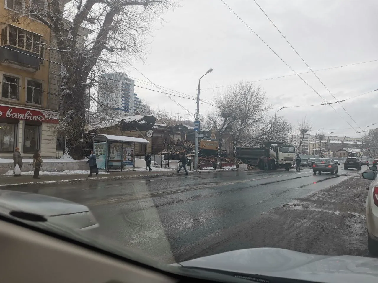 В Самаре сносят аварийный дом в Ленинском районе | СОВА - главные новости  Самары