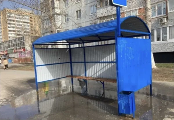 В Тольятти облагораживают внешний вид остановок общественного транспорта