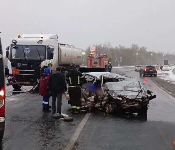 В ДТП на трассе под Самарой погибли четыре человека  