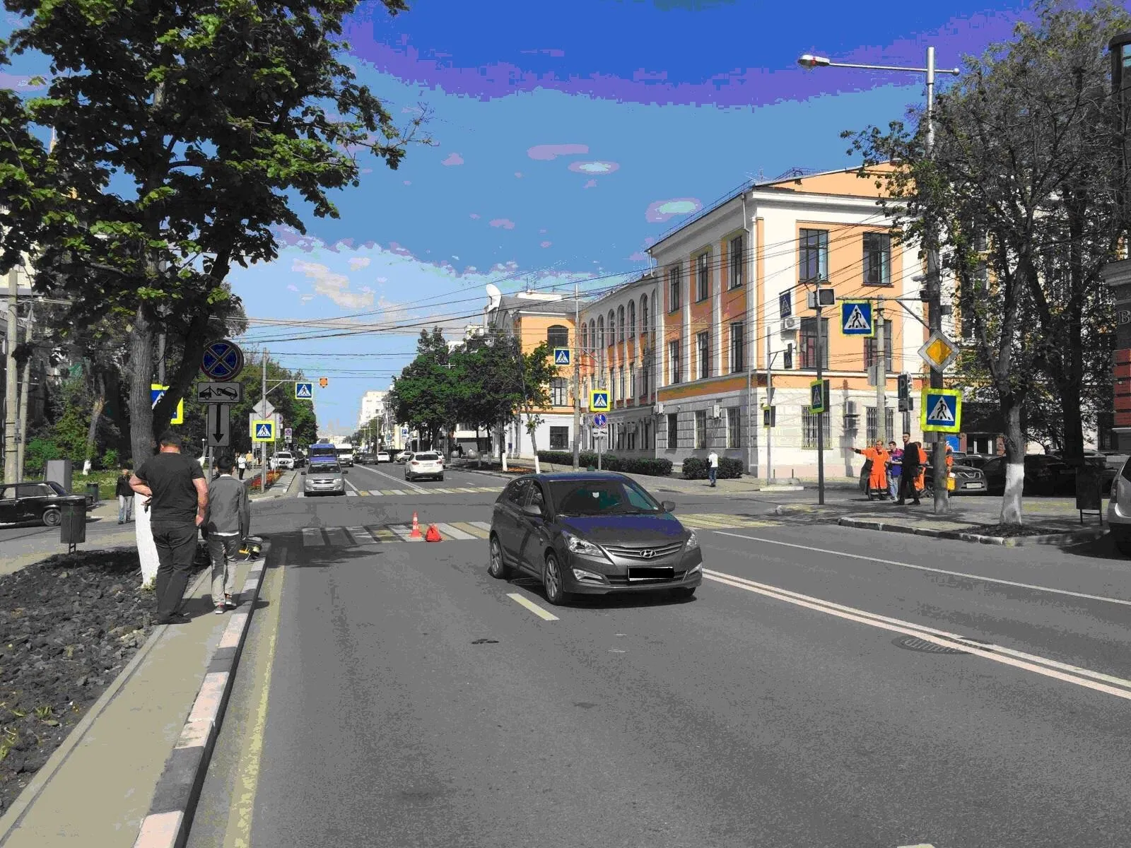 В Самаре Солярис сбил на зебре 13-летнюю велосипедистку