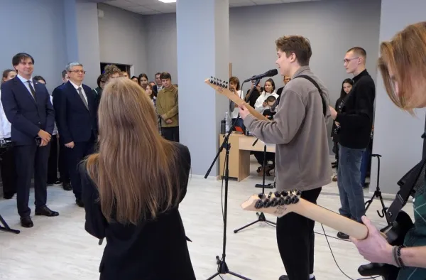 В Кинеле открыли креативный центр "#ПроДвижение"